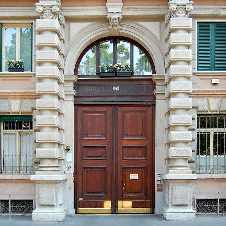 Castello Guest House Milano Exterior photo
